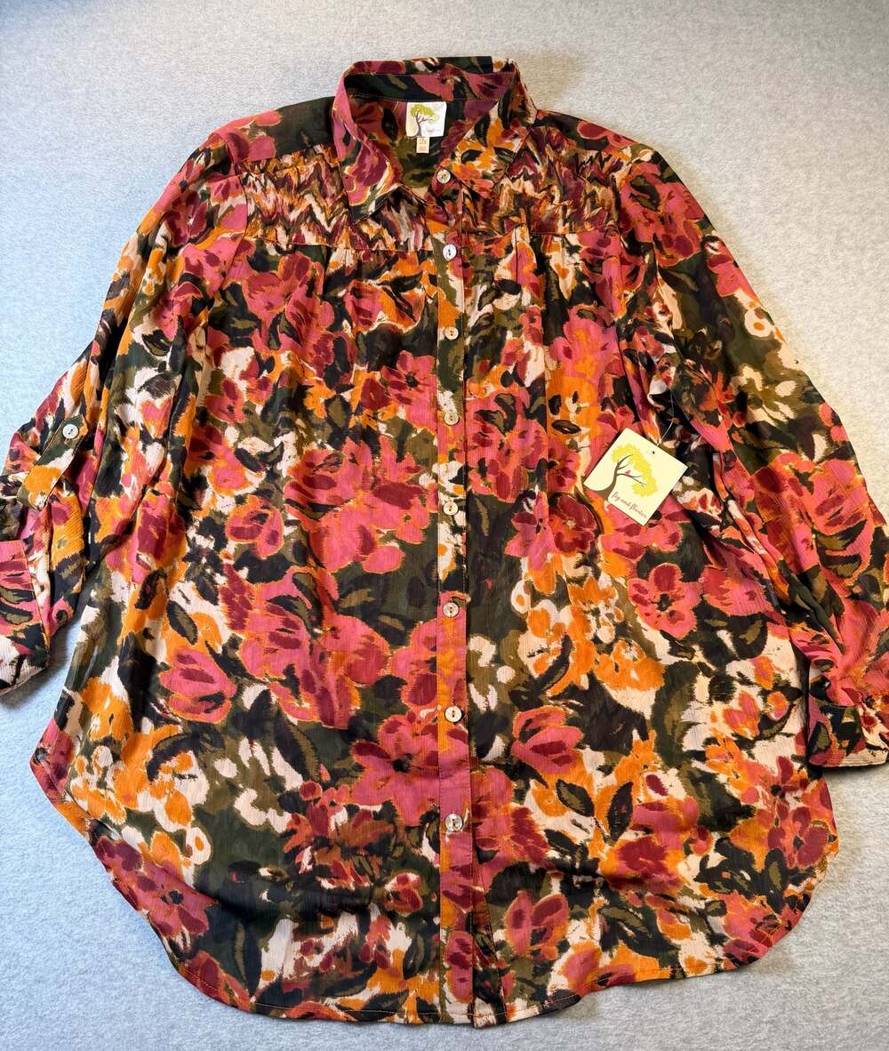Fig & Flower Plus Size 2X Multicolor Floral Print Long Sleeve Button-Up Shirt